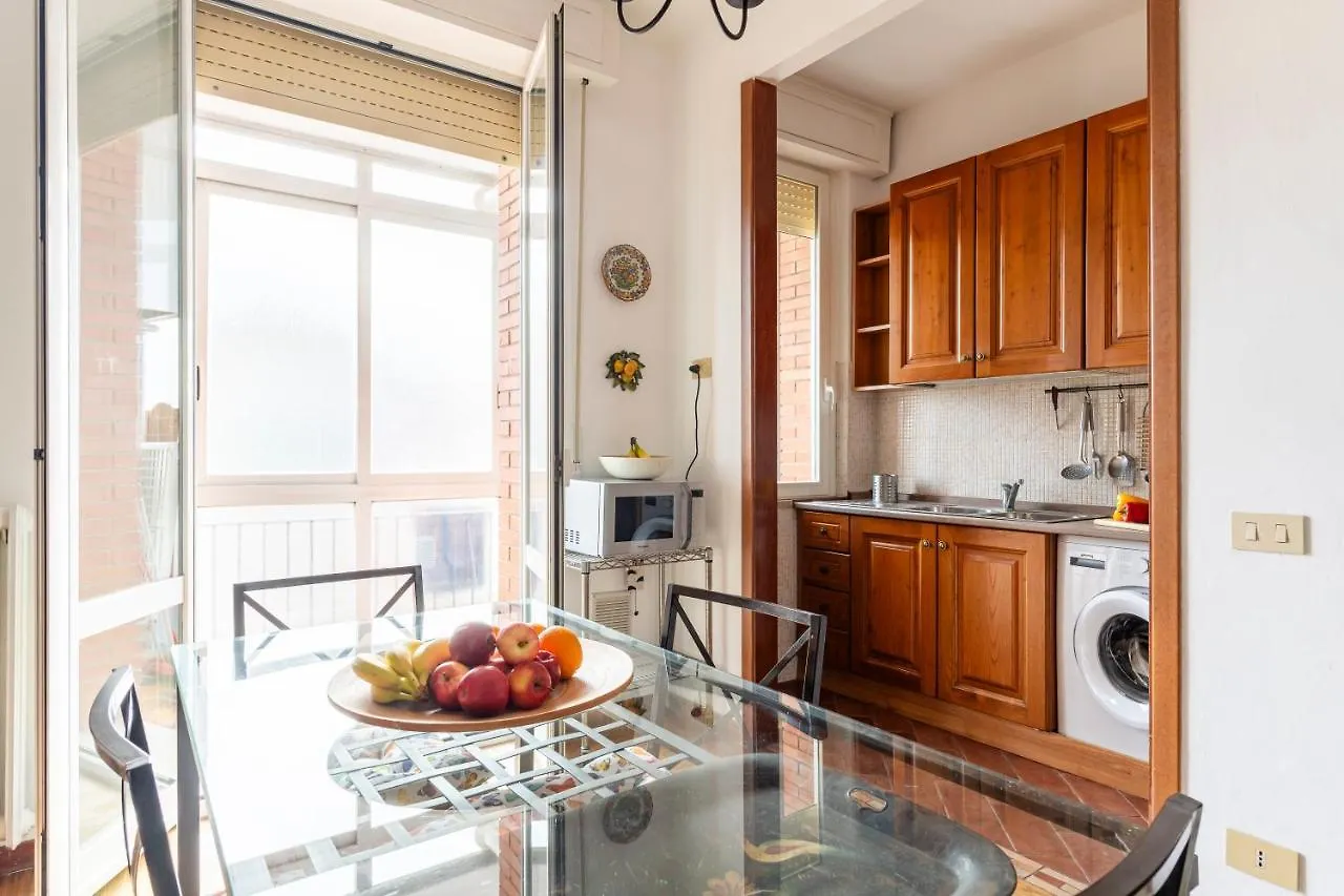 Roomy Flat Near The Hospital Riuniti! Livorno Italia