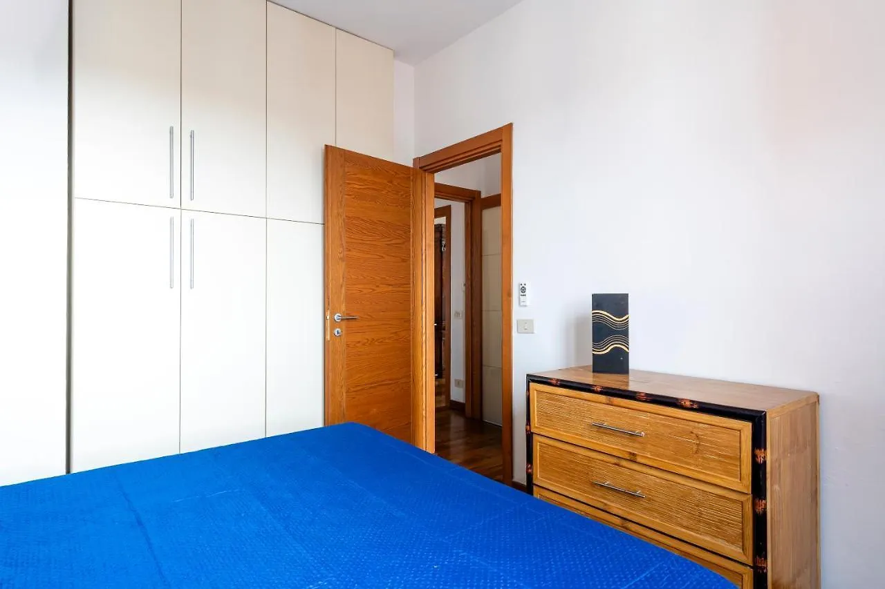 Roomy Flat Near The Hospital Riuniti! Livorno 0*,